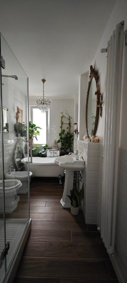 Vogue Home ลิโด ดิ ออสเตีย ภายนอก รูปภาพ