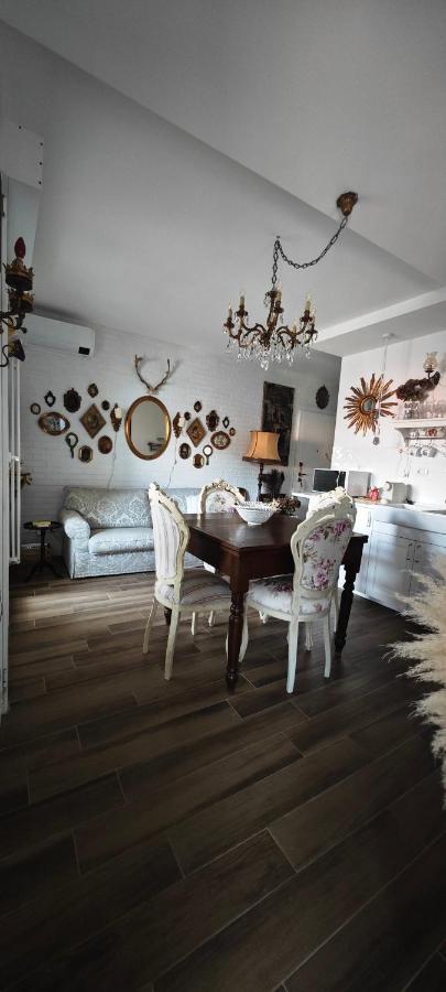 Vogue Home ลิโด ดิ ออสเตีย ภายนอก รูปภาพ